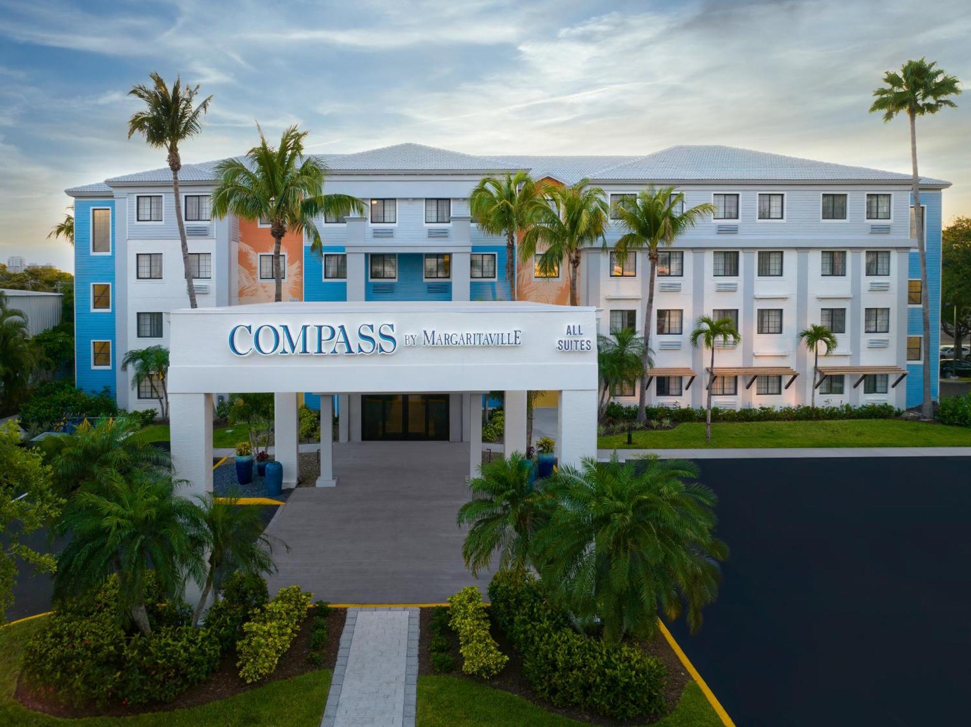 Compass By Margaritaville Hotel Naples Exterior photo